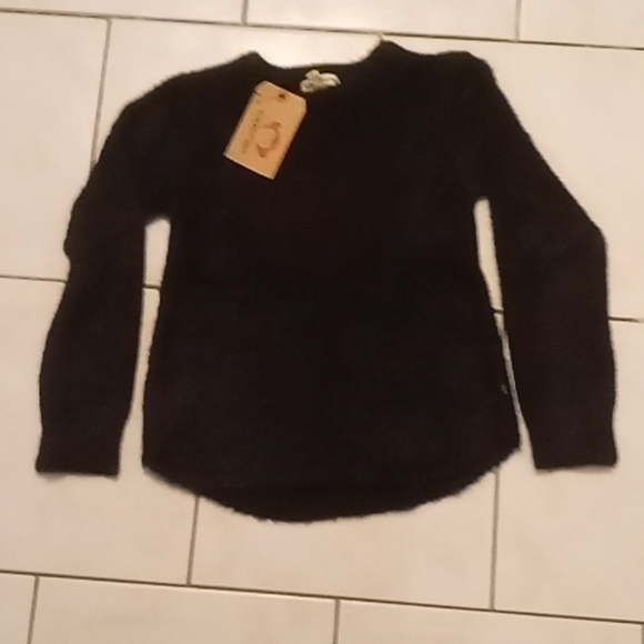 Black sweater and hat set - Picture 3 of 4